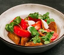 Салат грузинский с баклажанами и сыром