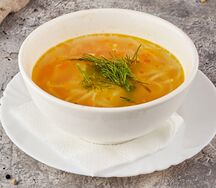 Суп куриный с лапшой