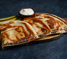 С мясом и овощами пита Grill