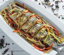 Сибас на пару с овощами