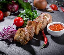 Шашлык из cвинoй шейки