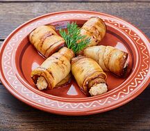 Рулетики из баклажанов с сыром и грецкими орехами