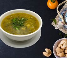 Щи зелёные с курицей