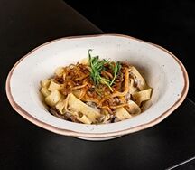 Паста с телятиной и вешенками