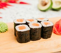 Ролл Сяке маки