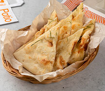 Фокачча с розмарином и пармезаном