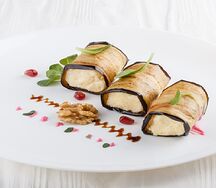 Рулет из баклажанов с сыром