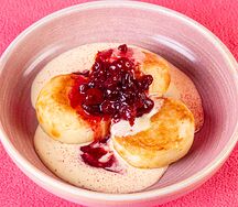 Сырники с северными ягодами