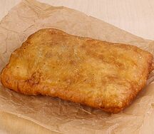 Пирожок сосиска с картошкой