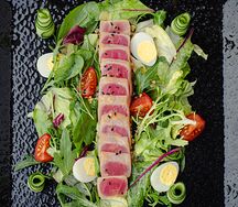 Салат с тунцом bluefin