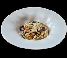 Феттуччине с курицей и грибами