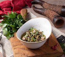 Чакапули из телятины с тархуном в горшочке