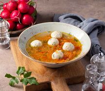 Куриный суп с фрикадельками