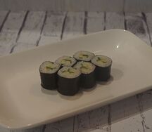 Ролл с огурцом