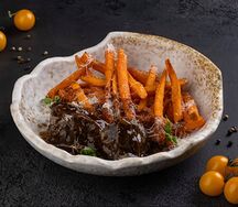 Говяжьи щеки с бататом
