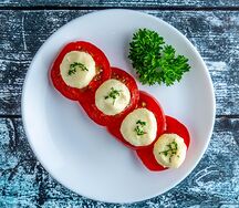 Помидоры с сыром