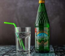 Вода Нарзан газированная