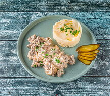 Бефстроганов с пюре