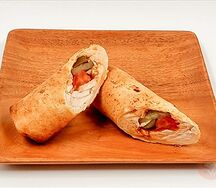 Тортилья из печи с курицей и халапеньо