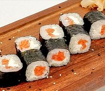 Сливочный сяке маки