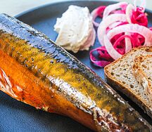 Скумбрия копченая с маринованным фенхелем