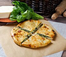 Пхловани пирог со шпинатом и сыром