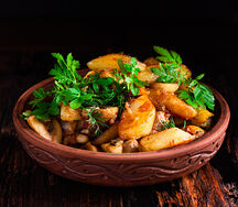 Жареный картофель с грибами