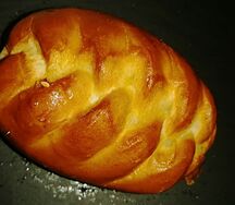 Пирожок с вишней