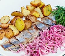 Сельдь с картофелем