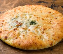 Пирог с сыром и шпинатом