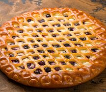 Пирог Творожник с вишней