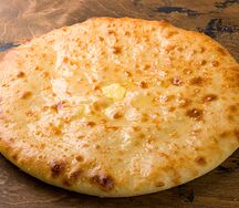 Осетинский пирог с сыром и толченой картошкой