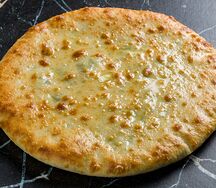 Осетинский пирог с сыром Кадындзджын