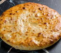 Пирог с индейкой и сыром