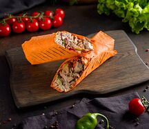 Шаурма в сырном лаваше L