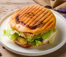 Сэндвич-панини Чикен Стейк