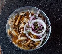 Грибочки соленые
