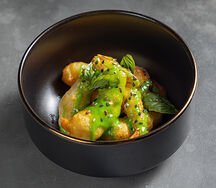 Креветки темпура с соусом васаби