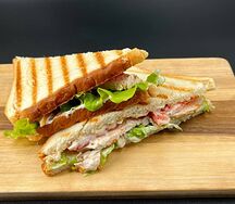 Сендвич с тунцом