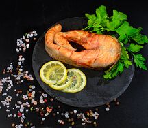 Стейк из форели на углях