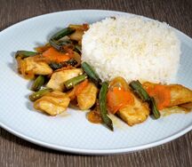 Курица/говядина с овощами в соусе терияки