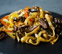 Удон с говядиной