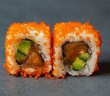 Калифорния с лососем