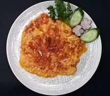 Яичница с помидорами