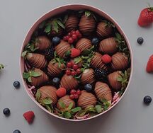 Коробка круглая подарочная