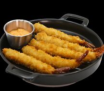 Креветки в кляре с соусом спайси