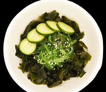 Салат чука с ореховым соусом