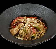 Удон с курицей