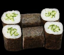 Маки с огурцом