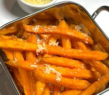 Батат фри с трюфельным айоли